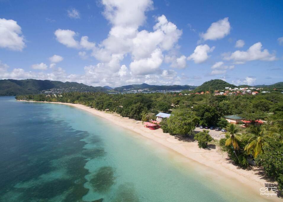 Maison Authentique A 300M De La Plage Sainte-Anne Kültér fotó
