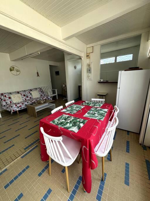 Maison Authentique A 300M De La Plage Sainte-Anne Kültér fotó