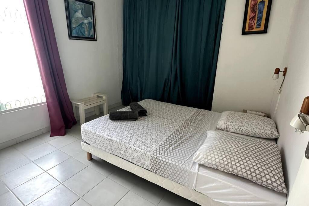 Maison Authentique A 300M De La Plage Sainte-Anne Kültér fotó