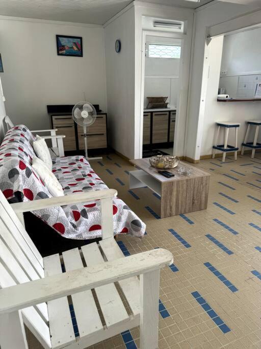 Maison Authentique A 300M De La Plage Sainte-Anne Kültér fotó